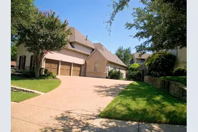 2310 Castle Creek Drive, Mansfield, TX 76063 - Photo 2