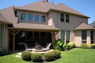 2310 Castle Creek Dr, Mansfield, TX 76063 - Photo 4