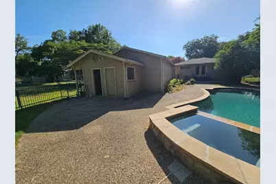 726 S Lindsay Street, Gainesville, TX 76240 - Photo 6