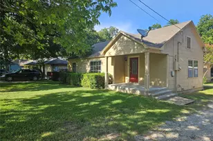 726 S Lindsay St, Gainesville, TX 76240 - Photo 1