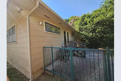 726 S Lindsay Street, Gainesville, TX 76240 - Photo 4