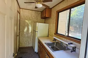 726 S Lindsay St, Gainesville, TX 76240 - Photo 8