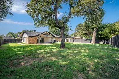 4025 Pepperwood Drive, Flower Mound, TX 75028 - Photo 4