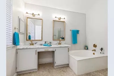 8028 Alderwood Drive, Plano, TX 75025 - Photo 8