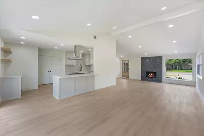 3786 Crown Shore Drive, Dallas, TX 75244 - Photo 10