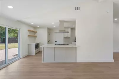 3786 Crown Shore Drive, Dallas, TX 75244 - Photo 12