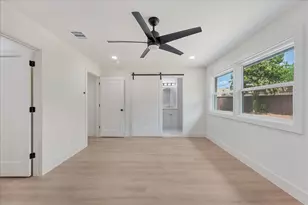 3786 Crown Shore Dr, Dallas, TX 75244 - Photo 18