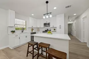 112 Oriole Dr, Arlington, TX 76010 - Photo 6