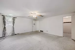 3912 Plantation Dr, Benbrook, TX 76116 - Photo 16