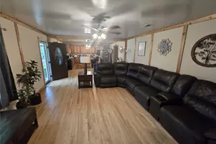 406 N Goliad, Runge, TX 78151 - Photo 4