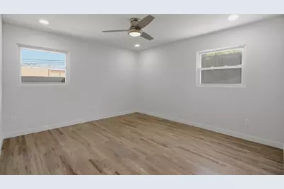 3145 Longbow Court, Dallas, TX 75229 - Photo 10