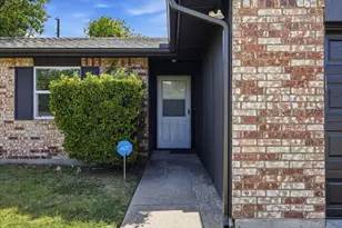1211 Aspen Dr, Duncanville, TX 75116 - Photo 2