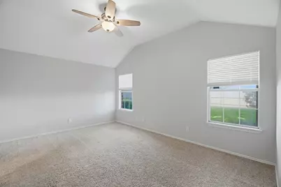 2074 Briarcliff Road, Lewisville, TX 75067 - Photo 20