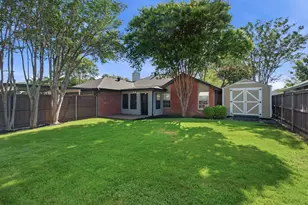 2074 Briarcliff Rd, Lewisville, TX 75067 - Photo 2