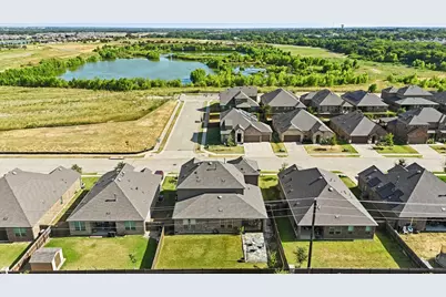 10421 Table Bluff Street, Aubrey, TX 76227 - Photo 38