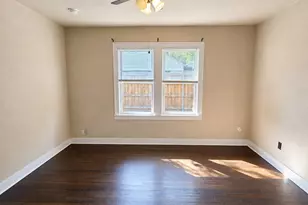 5107 Denton Dr, Dallas, TX 75235 - Photo 10
