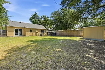 3812 Bigleaf Lane, Fort Worth, TX 76137 - Photo 10