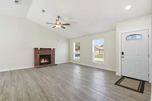 3812 Big Leaf Ln, Fort Worth, TX 76137 - Photo 2