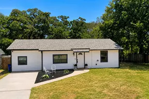104 Lynn Dr, Azle, TX 76020 - Photo 1