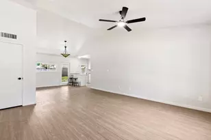 5033 Overcrest Dr, Garland, TX 75043 - Photo 4