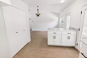 5033 Overcrest Dr, Garland, TX 75043 - Photo 10