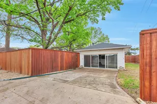 2905 Eric Ln, Farmers Branch, TX 75234 - Photo 24