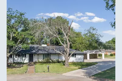 112 Royal Lane, Commerce, TX 75428 - Photo 38