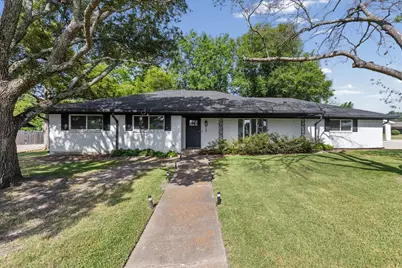 112 Royal Lane, Commerce, TX 75428 - Photo 2