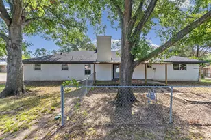 112 Royal Ln, Commerce, TX 75428 - Photo 32