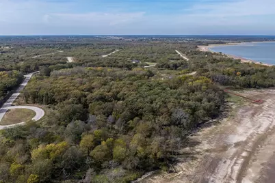8375 Southern Shore Court, Kemp, TX 75143 - Photo 10