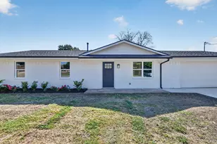 900 S 3rd St, Sanger, TX 76266 - Photo 2