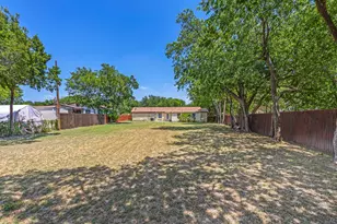 3109 Kingsbury Ave, Richland Hills, TX 76118 - Photo 26