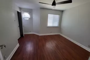 724 S Welch St, Denton, TX 76201 - Photo 8