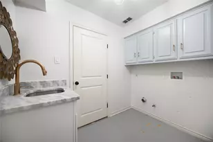 9535 Viewside Dr, Dallas, TX 75231 - Photo 24