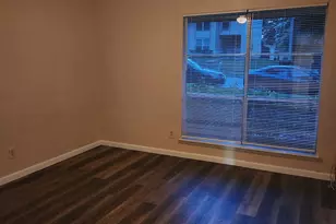 324 Valley Park Dr, Garland, TX 75043 - Photo 4