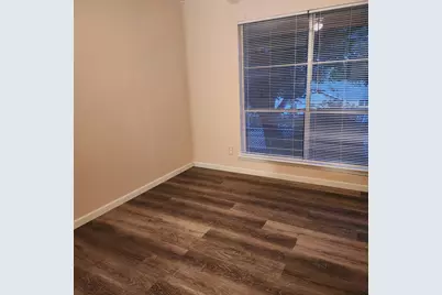 324 Valley Park Drive, Garland, TX 75043 - Photo 12