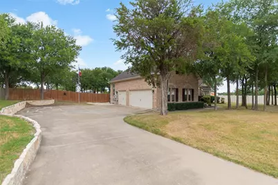 100 Parker Oaks Lane, Weatherford, TX 76087 - Photo 2