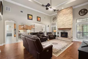100 Parker Oaks Ln, Weatherford, TX 76087 - Photo 8