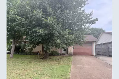 129 Astoria Drive, Cedar Hill, TX 75104 - Photo 1