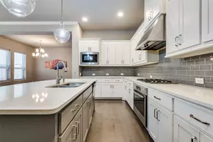 6739 Palo Duro Dr, Irving, TX 75063 - Photo 10