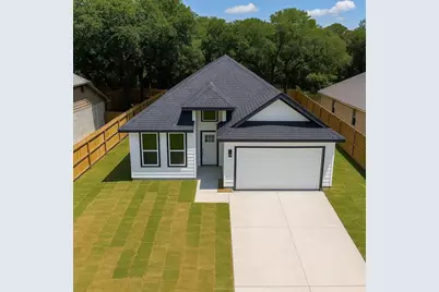 1023 Mustang Trail, Granbury, TX 76049 - Photo 2