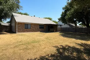 3824 Hackberry Ln, Bedford, TX 76021 - Photo 12