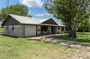 188 County Rd 345, Rosebud, TX 76570 - Photo 4