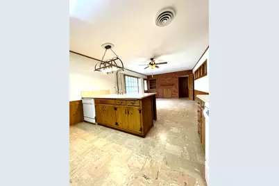 715 S Rusk Street, Gainesville, TX 76240 - Photo 8