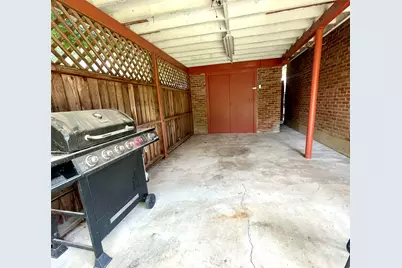 715 S Rusk Street, Gainesville, TX 76240 - Photo 28