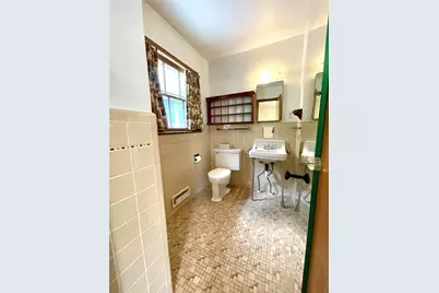715 S Rusk Street, Gainesville, TX 76240 - Photo 16