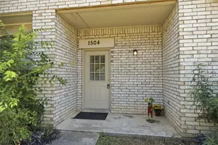 1504 Park Ln Dr, Lewisville, TX 75067 - Photo 2
