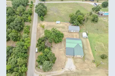 205 County Road 1794, Sunset, TX 76270 - Photo 2