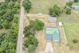205 Co Rd 1794, Sunset, TX 76270 - Photo 2