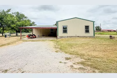205 County Road 1794, Sunset, TX 76270 - Photo 4
